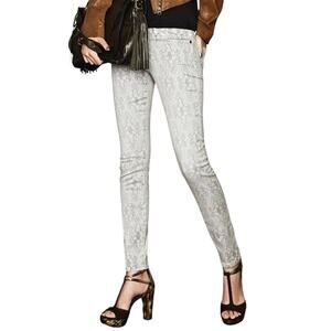 Current/Elliott Light Gray Antique Lace Skinny Jeans Size 26